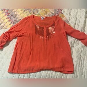 Super cute orange summer top! Nice and light weight for summer weather